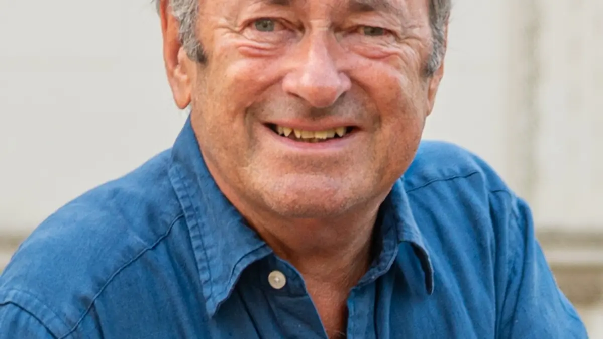 Alan Titchmarsh says 'it's a mistake' as discovery at new home leaves him 'irritated'