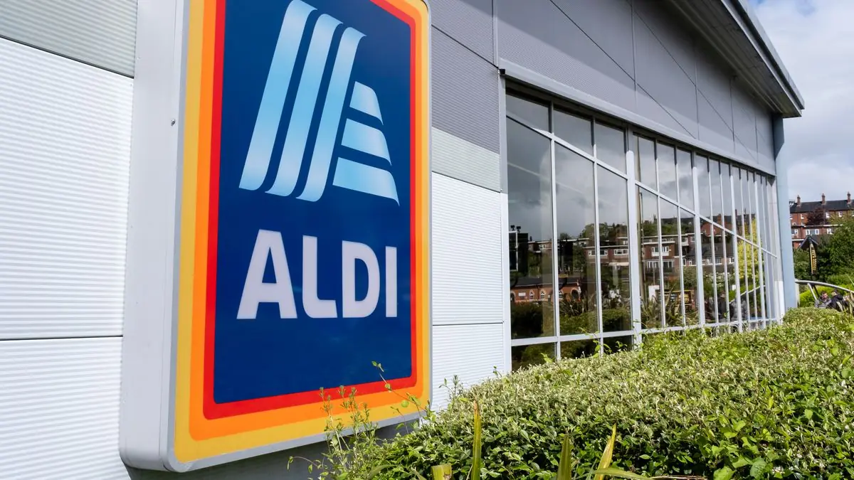 Aldi cuts price of Christmas chocolate tubs from today to 'lowest on market'