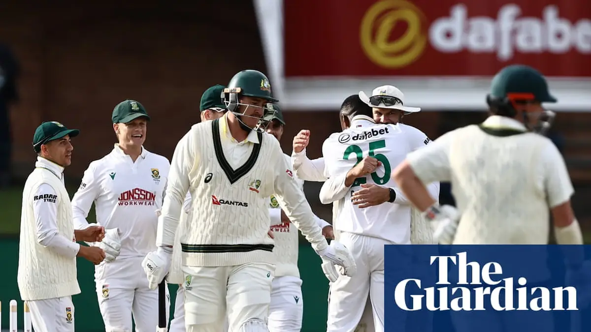 Australia collapse in chaotic fashion to leave South Africa in sight of victory