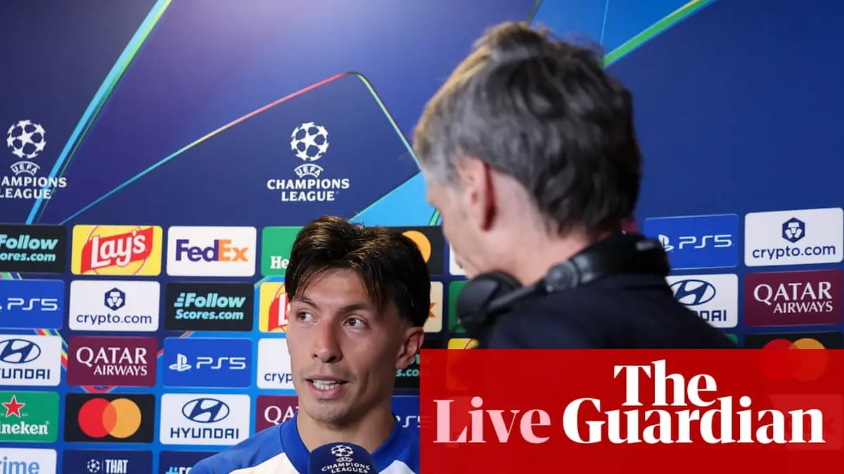 Carrick includes Martínez in squad; Madrid call for Tebas to quit over Goebbels comparisons: football – live