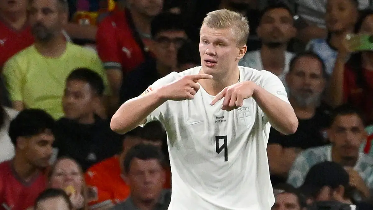 Erling Haaland goes off injured for Norway as Man City handed another blow