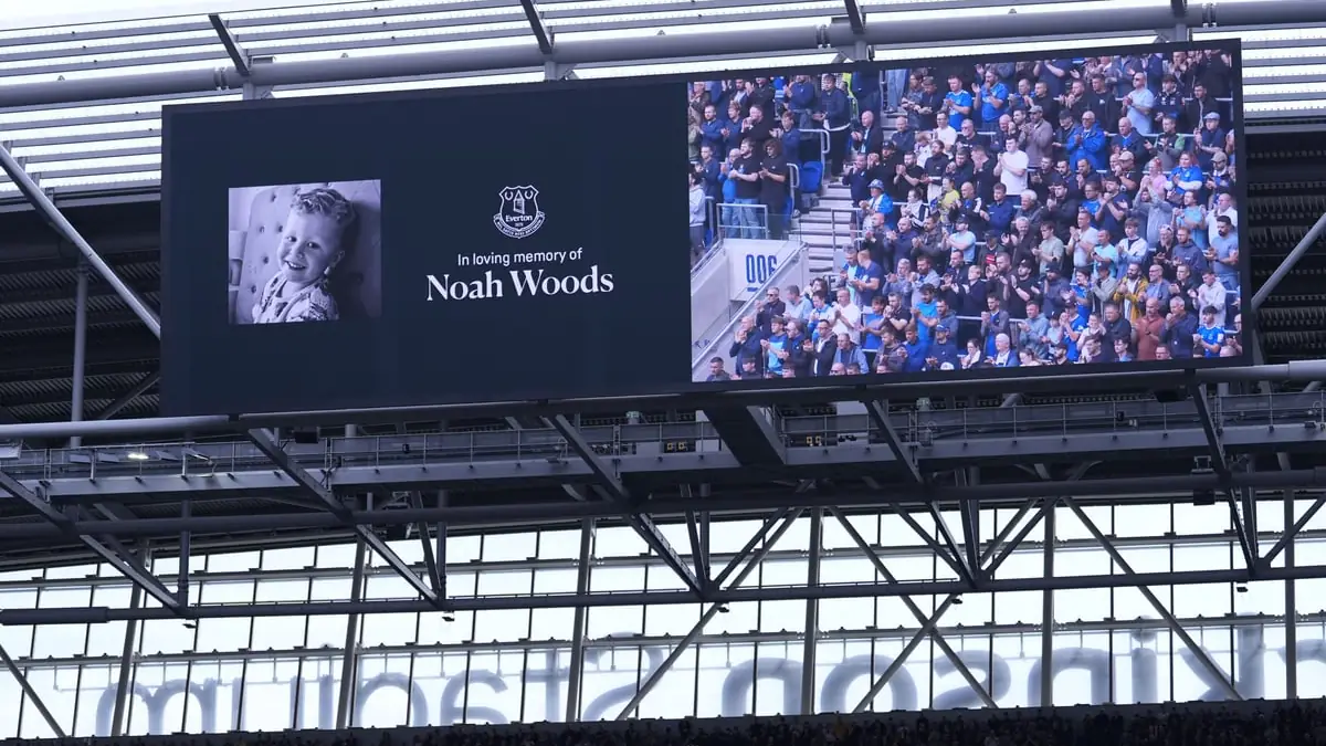 Everton and Ipswich fans pay tribute to Noah Woods as fundraiser hits £100k