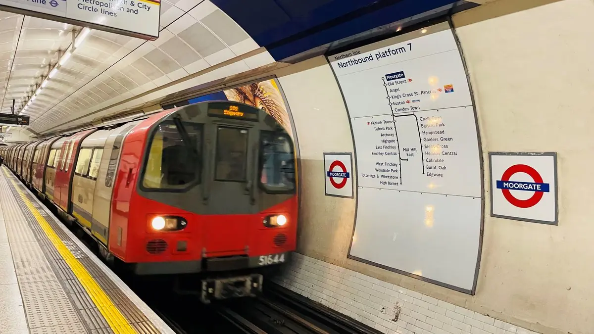 London travel news LIVE: Delays on the Northern line as commuters face delays ahead of rush hour