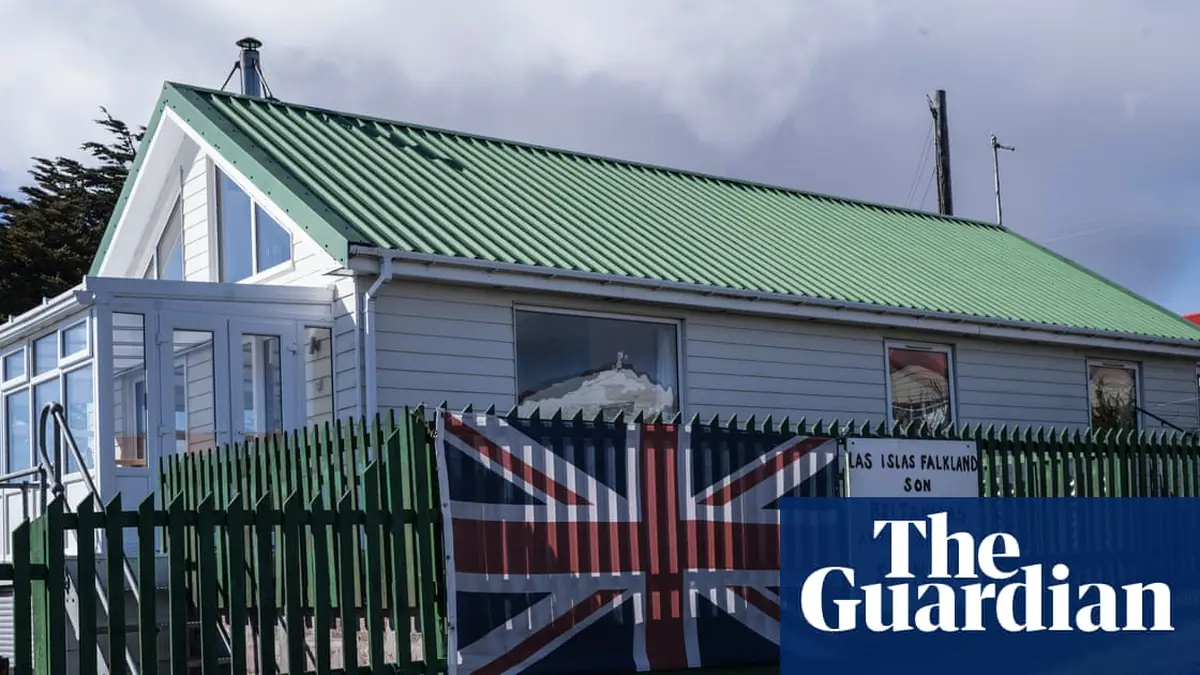 Milei adviser claims UK being ‘colonised by Islam’ as Falklands row grows