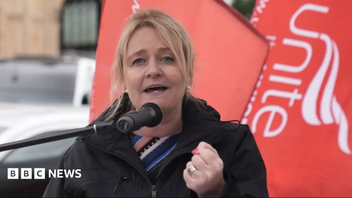 Scrapping pensions triple lock 'morally wrong', says union boss