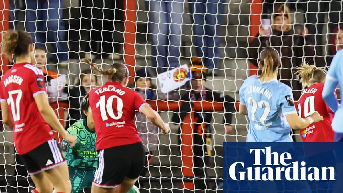 Terland strikes late as United end Manchester City’s winning start in WSL
