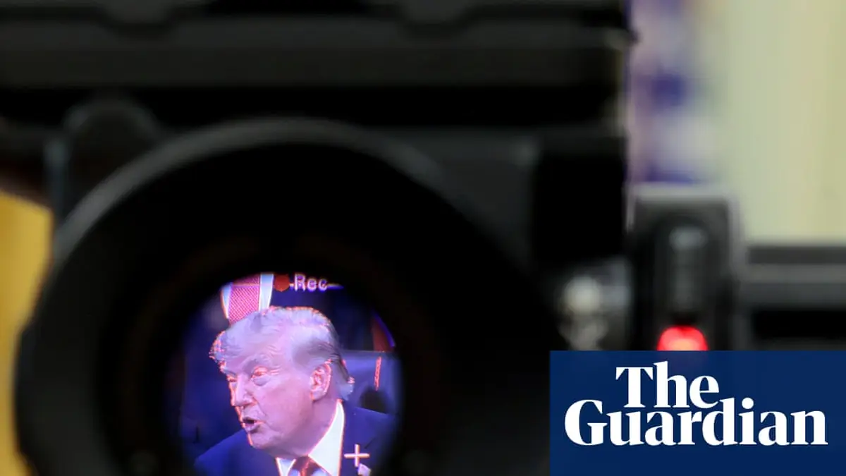 US TV networks suspend White House pool coverage over Trump media ban
