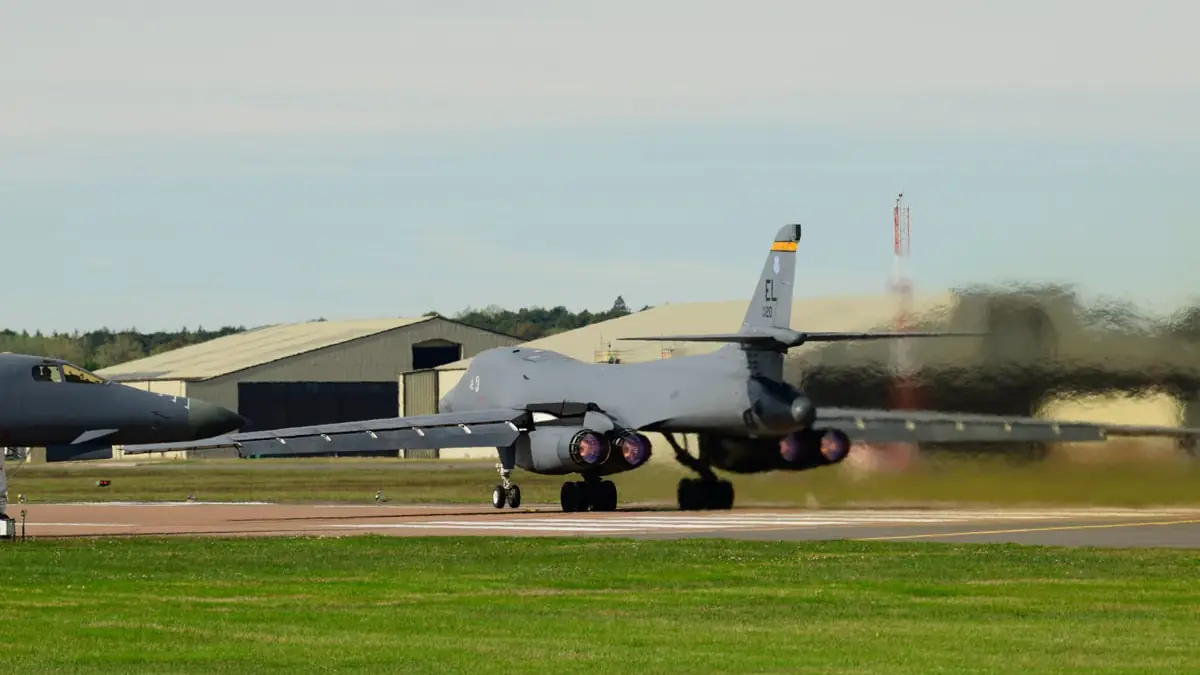 US withdraws B-1 bombers from RAF Fairford after suspected terror plot