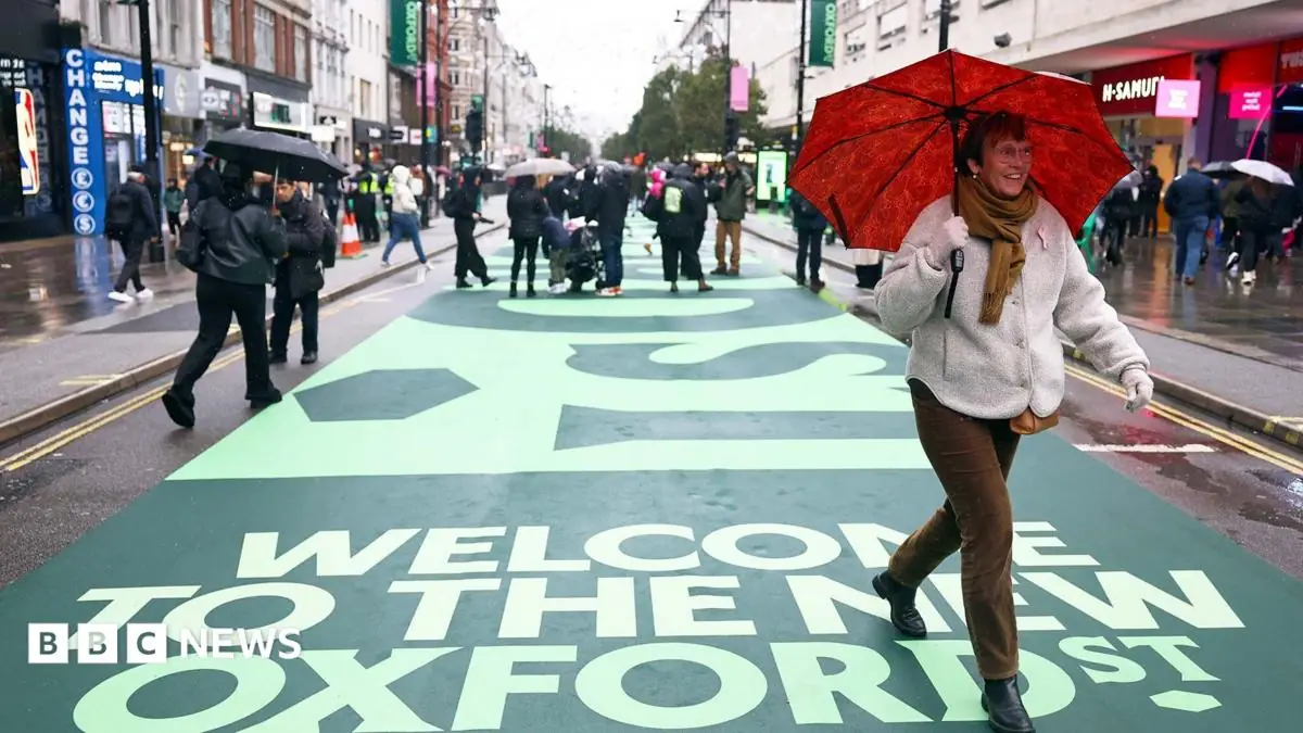 What is walking down the newly pedestrianised Oxford Street like?